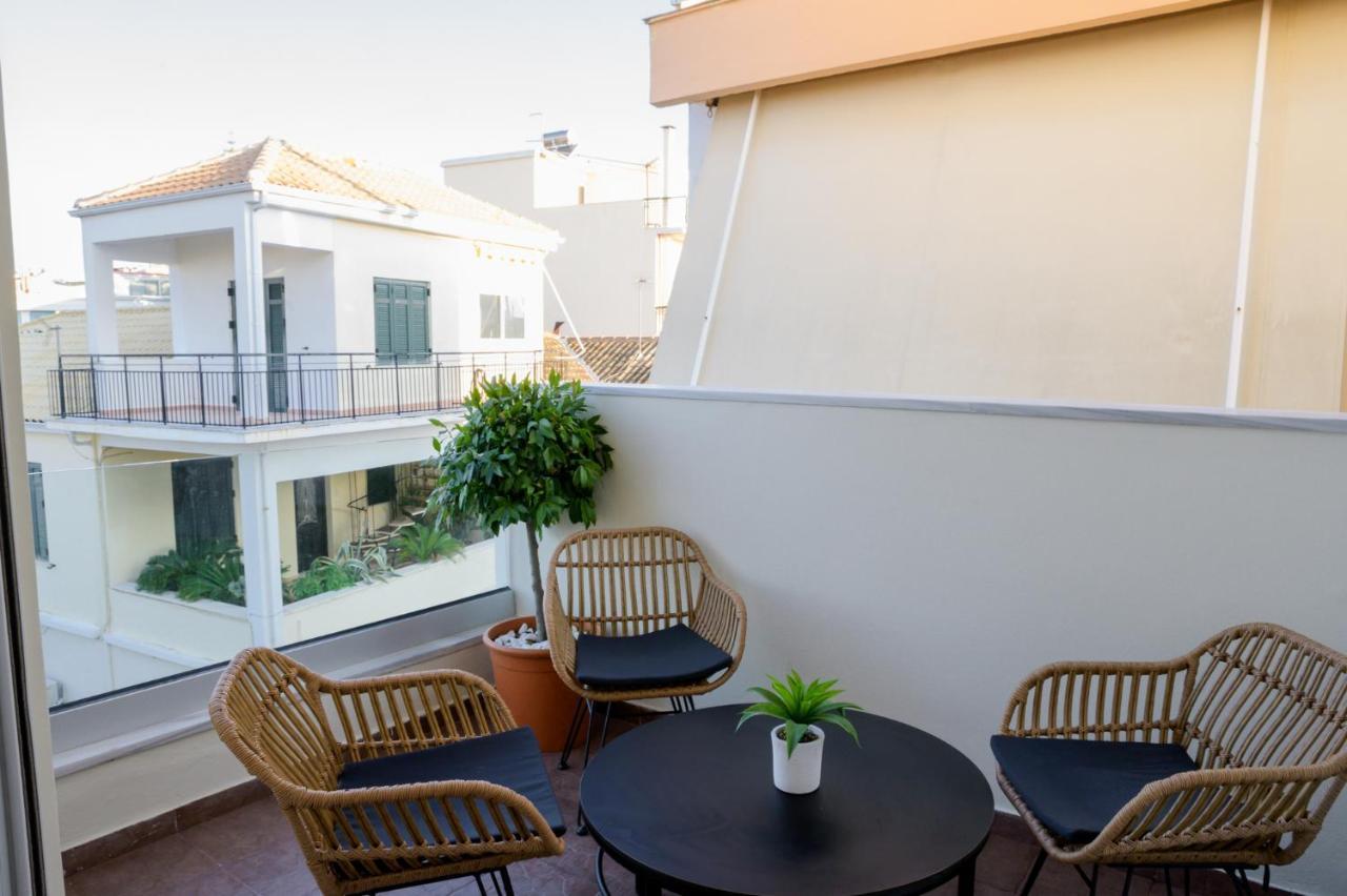 The Well View Apartment Preveza Luaran gambar