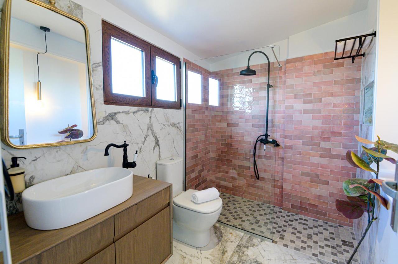 The Well View Apartment Preveza Luaran gambar