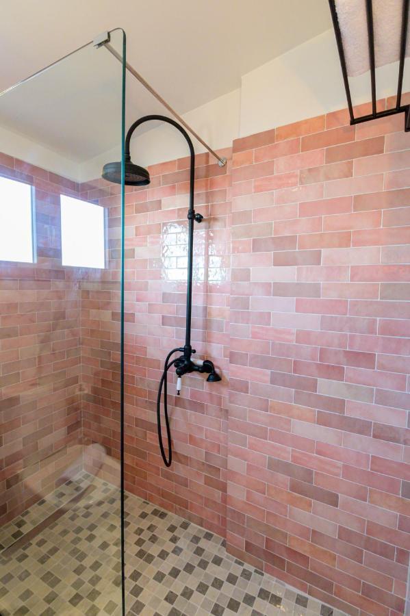The Well View Apartment Preveza Luaran gambar