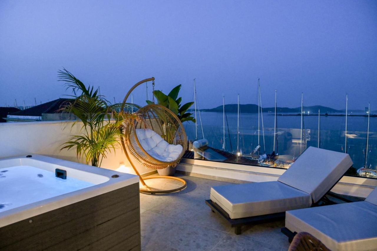 The Well View Apartment Preveza Luaran gambar