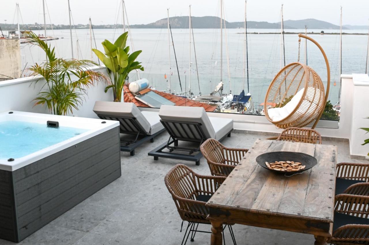 The Well View Apartment Preveza Luaran gambar