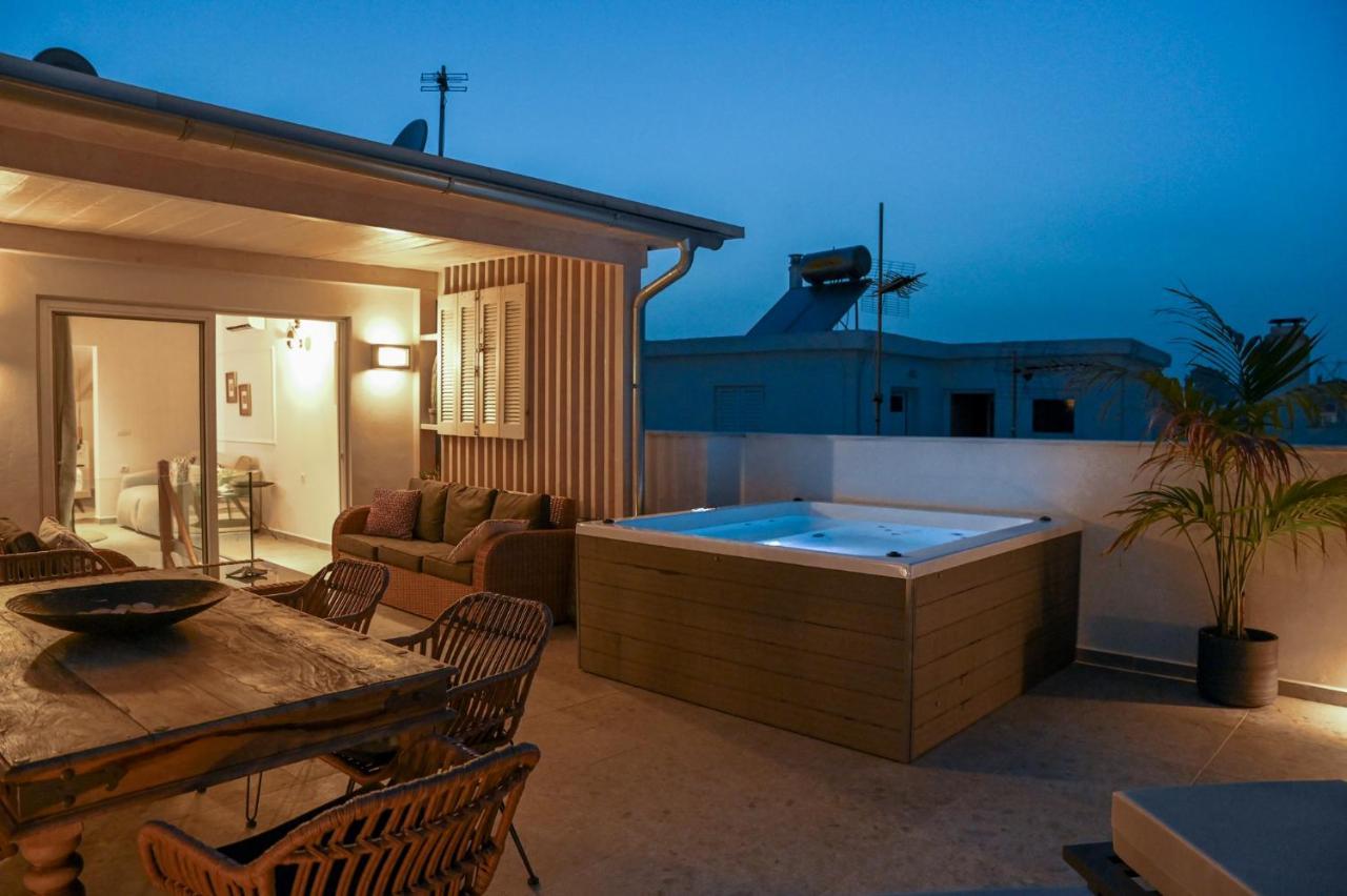 The Well View Apartment Preveza Luaran gambar